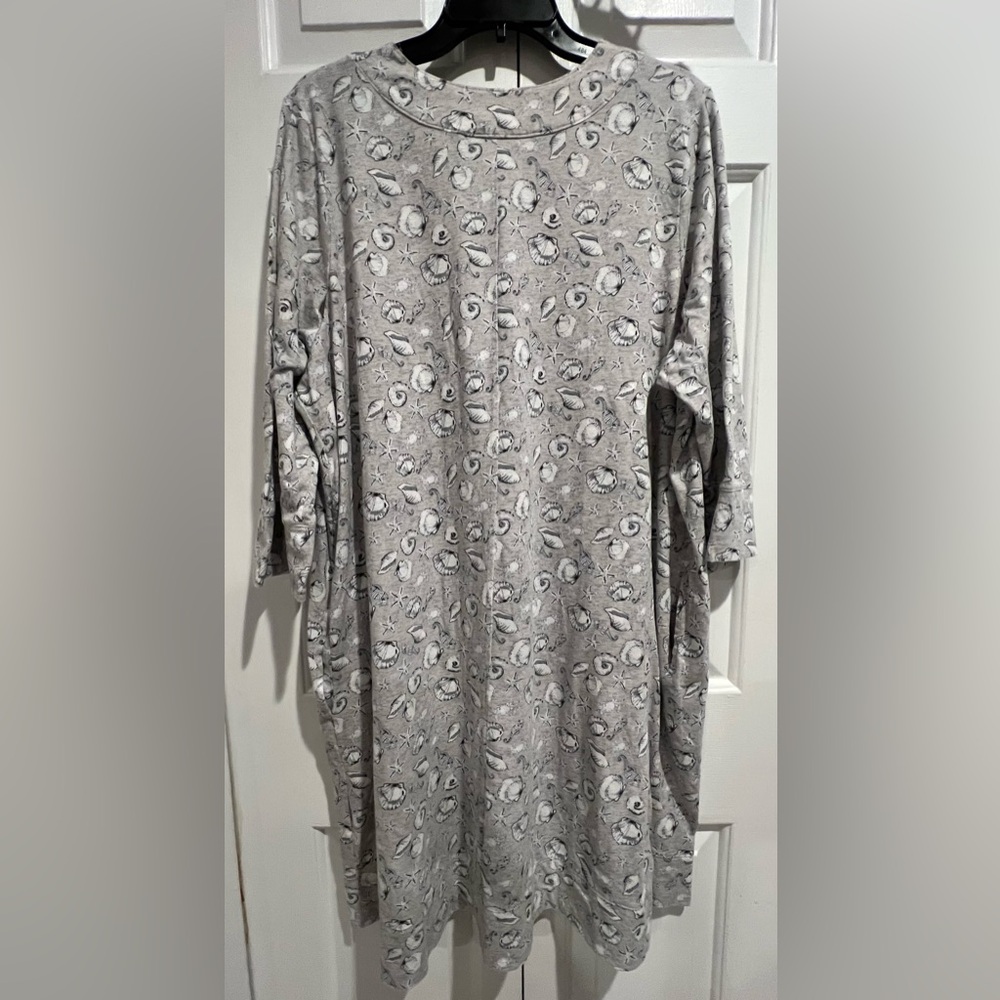 Sea Shell Robe - Gray Shell-Print Lightweight / Swimsuit CoverUp - Picture 8 of 8